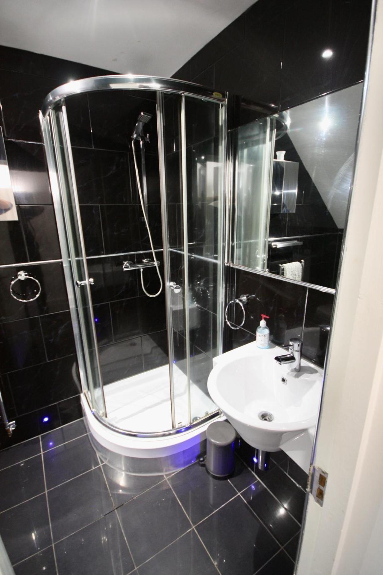 Bournemouth Hot Tub & Sauna Holiday Let Extérieur photo