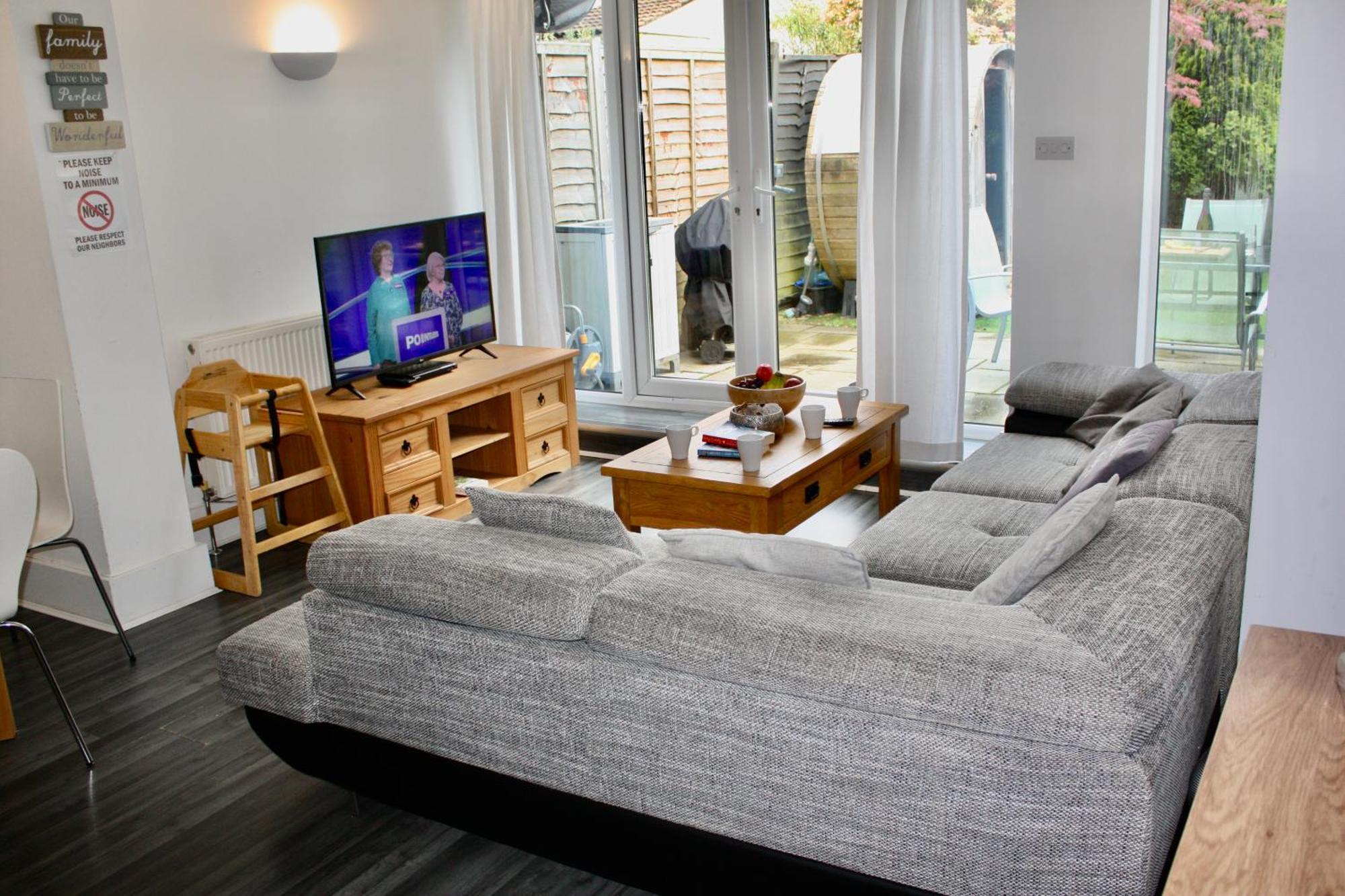 Bournemouth Hot Tub & Sauna Holiday Let Extérieur photo