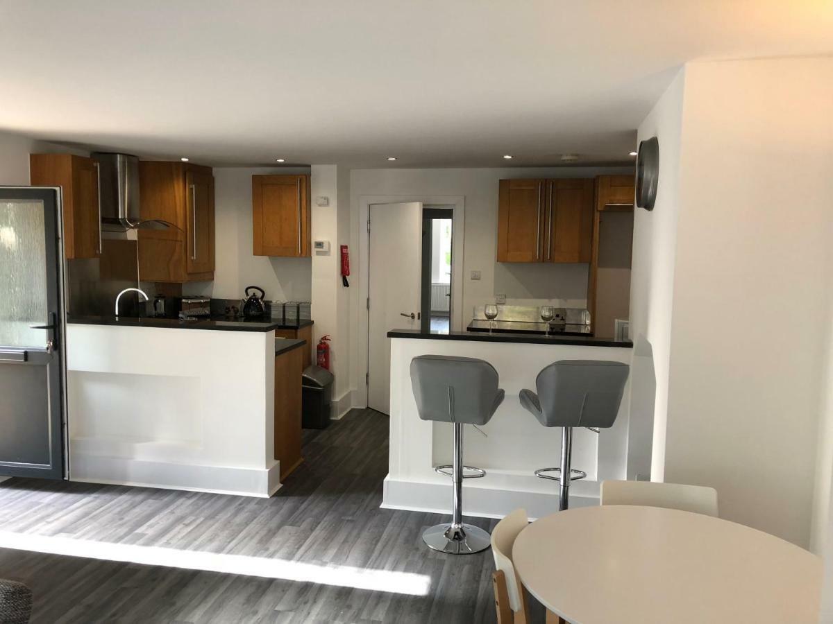 Bournemouth Hot Tub & Sauna Holiday Let Extérieur photo