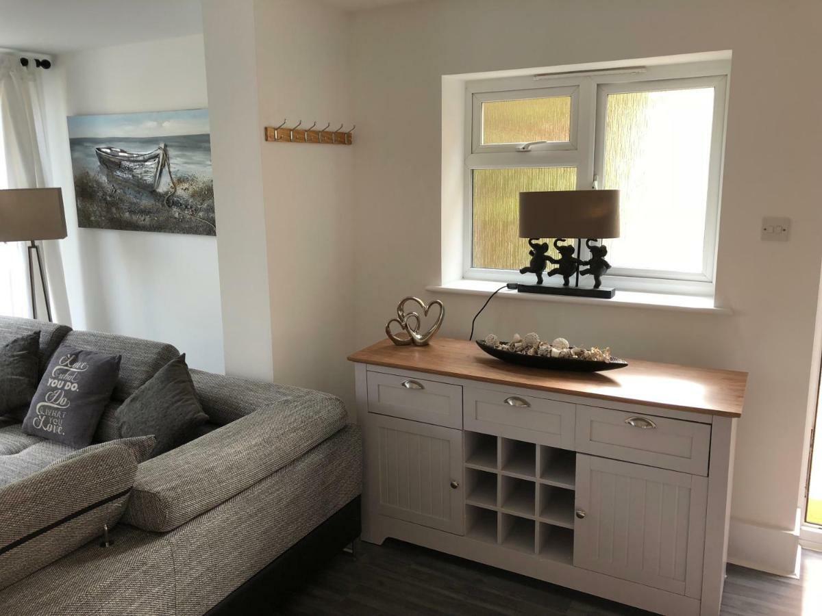 Bournemouth Hot Tub & Sauna Holiday Let Extérieur photo