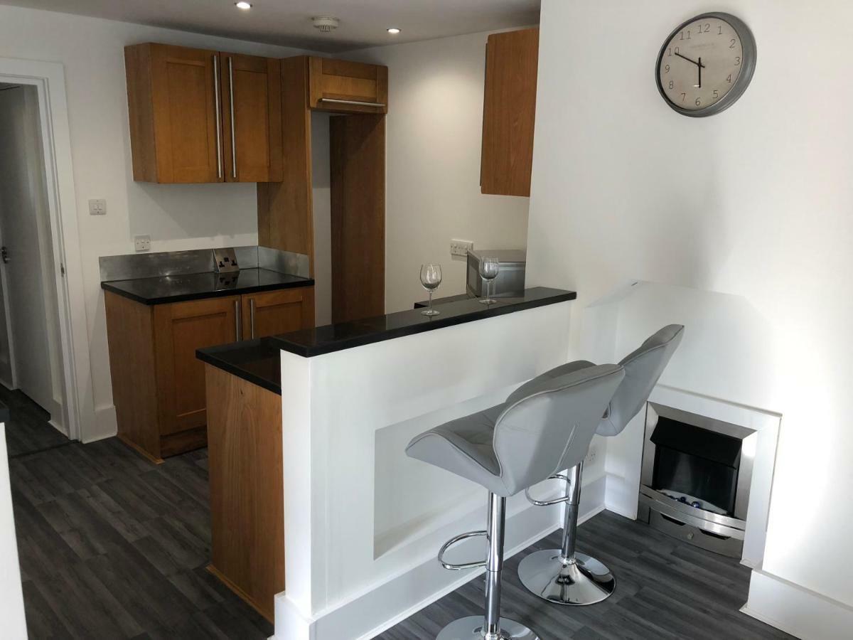 Bournemouth Hot Tub & Sauna Holiday Let Extérieur photo